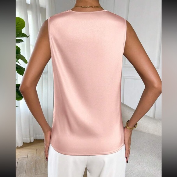 Luxe draped front sleeveless blouse - Picture 3 of 15